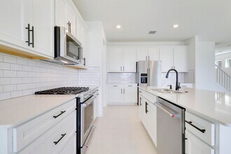 10362 Northbrook Cir in Palm Beach Gardens, FL - Building Photo - Building Photo