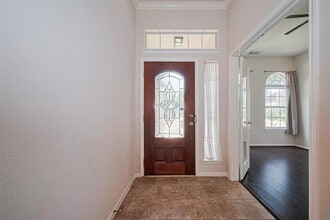 4627 Adobe Pines Ln in Houston, TX - Foto de edificio - Building Photo
