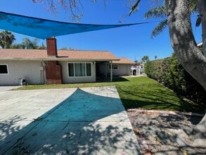 514 Dove Cir in Vista, CA - Building Photo - Building Photo