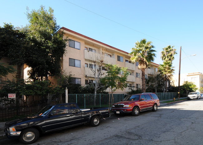 Ingraham Court in Los Angeles, CA - Foto de edificio - Building Photo