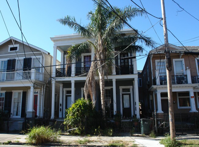 1226 St Andrew Dr in New Orleans, LA - Foto de edificio - Building Photo