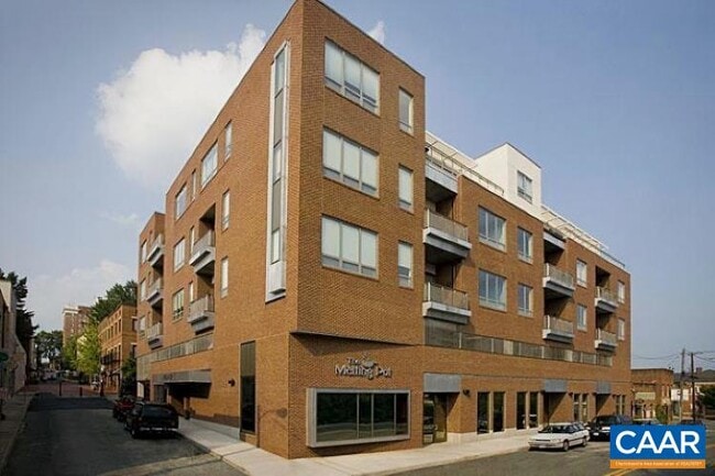 property at 112 5th St SE