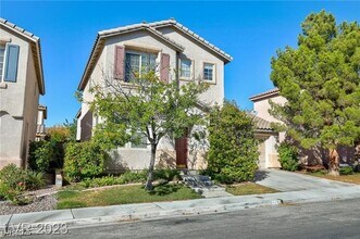 2707 Good Fellows St in Las Vegas, NV - Foto de edificio - Building Photo