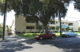 623 N Monterey St Apartamentos