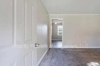 7268 Stokes Dr in Gloucester Point, VA - Building Photo - Building Photo