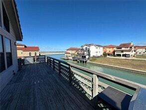 738 Imperial Harbor Dr, Unit 521 in Corpus Christi, TX - Building Photo - Building Photo