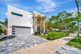544 N Victoria Park Rd in Fort Lauderdale, FL - Building Photo - Building Photo