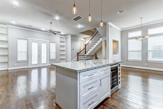 2504 Beall St in Houston, TX - Building Photo - Building Photo