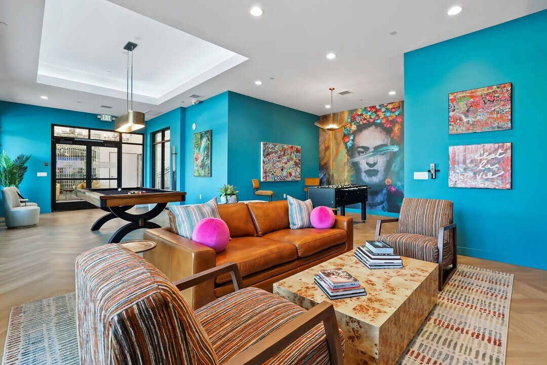 17454 Chatsworth St in Los Angeles, CA - Building Photo
