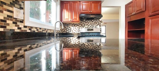 property at 109 Roosevelt Dr