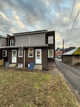 390 N McKean St, Unit 1 in Kittanning, PA - Building Photo - Building Photo