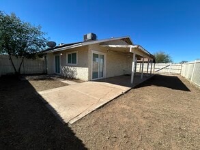 3024 E Waltann Ln, Unit UNIT # 3 in Phoenix, AZ - Building Photo - Building Photo