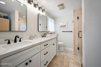 1690 Camberwell Pl in Westlake Village, CA - Building Photo - Building Photo