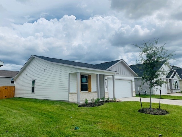 107 Bering Dr in Huntsville, TX - Building Photo - Building Photo