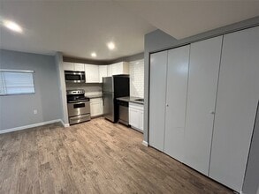 2810 Beauchamp St in Houston, TX - Foto de edificio - Building Photo