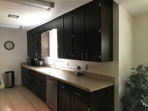 4404 W Shannon Lakes in Tallahassee, FL - Building Photo - Building Photo