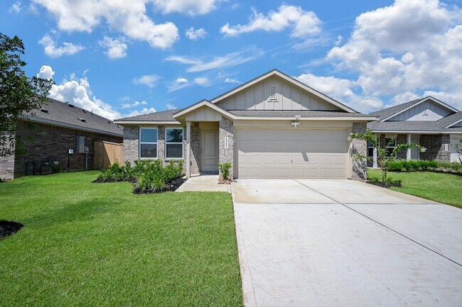 6507 Leaf Creek Dr