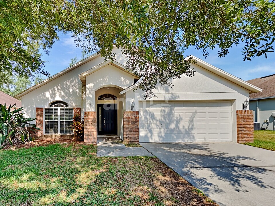 1403 Orange Moss Ct in Plant City, FL - Building Photo