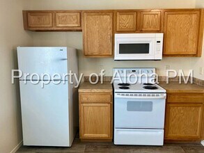 1063 W Pine Ave in Meridian, ID - Building Photo - Building Photo