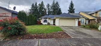 2806 NE 145th Ave in Vancouver, WA - Building Photo