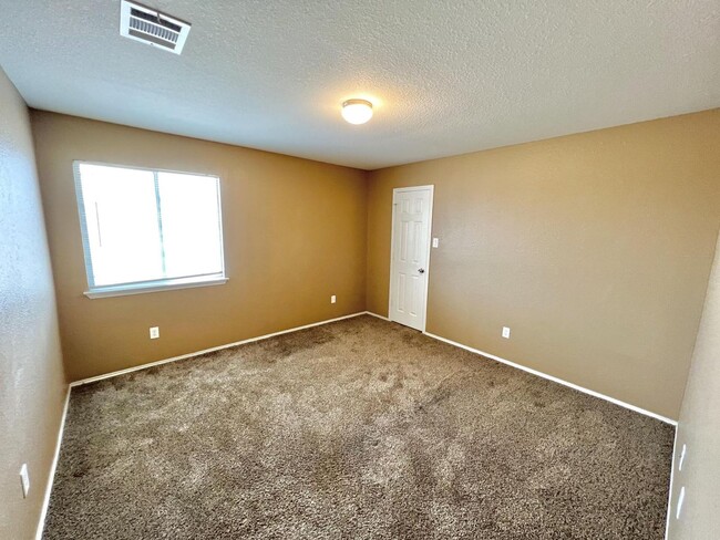 property at 4509 Causeway Ct