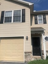 7874 Manada Ct in Harrisburg, PA - Building Photo