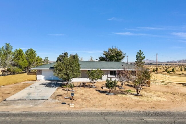 property at 21450 Zuni Rd