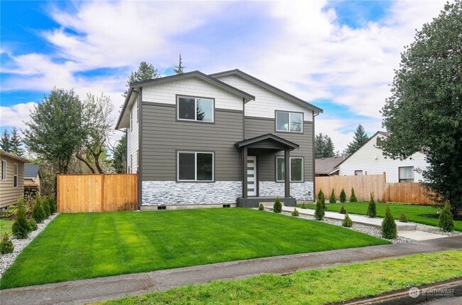 915 6th St SE in Auburn, WA - Building Photo - Building Photo