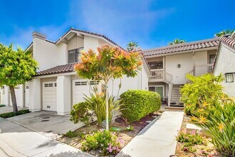 80 Kingston Ct S in Coronado, CA - Building Photo - Building Photo