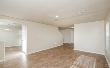 5623 Noble Meadow Ln in Spring, TX - Foto de edificio - Building Photo