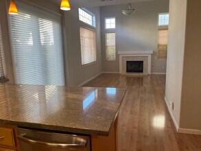 505 Osprey Dr in Redwood City, CA - Building Photo - Building Photo