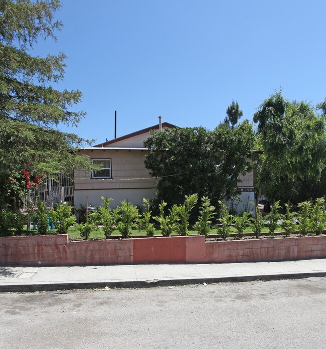 10150 Hillhaven Ave in Tujunga, CA - Foto de edificio - Building Photo