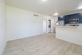 Las Villas in Tucson, AZ - Foto de edificio - Interior Photo