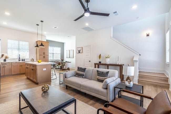 5710 Roselane St in Houston, TX - Building Photo - Building Photo