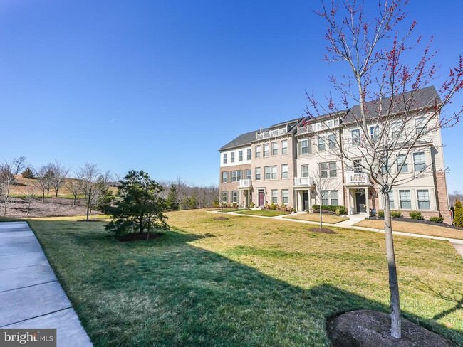 property at 2067 Alder Ln