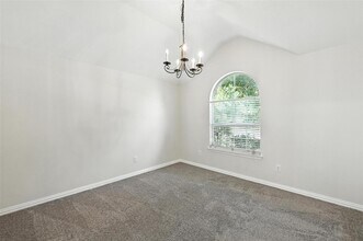 2804 Barco in Grand Prairie, TX - Foto de edificio - Building Photo