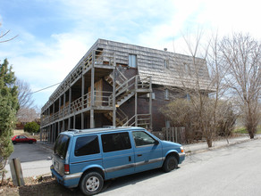 Saxton Apartments in Omaha, NE - Building Photo - Building Photo