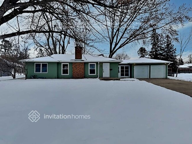 property at 2940 Orchard Ave N