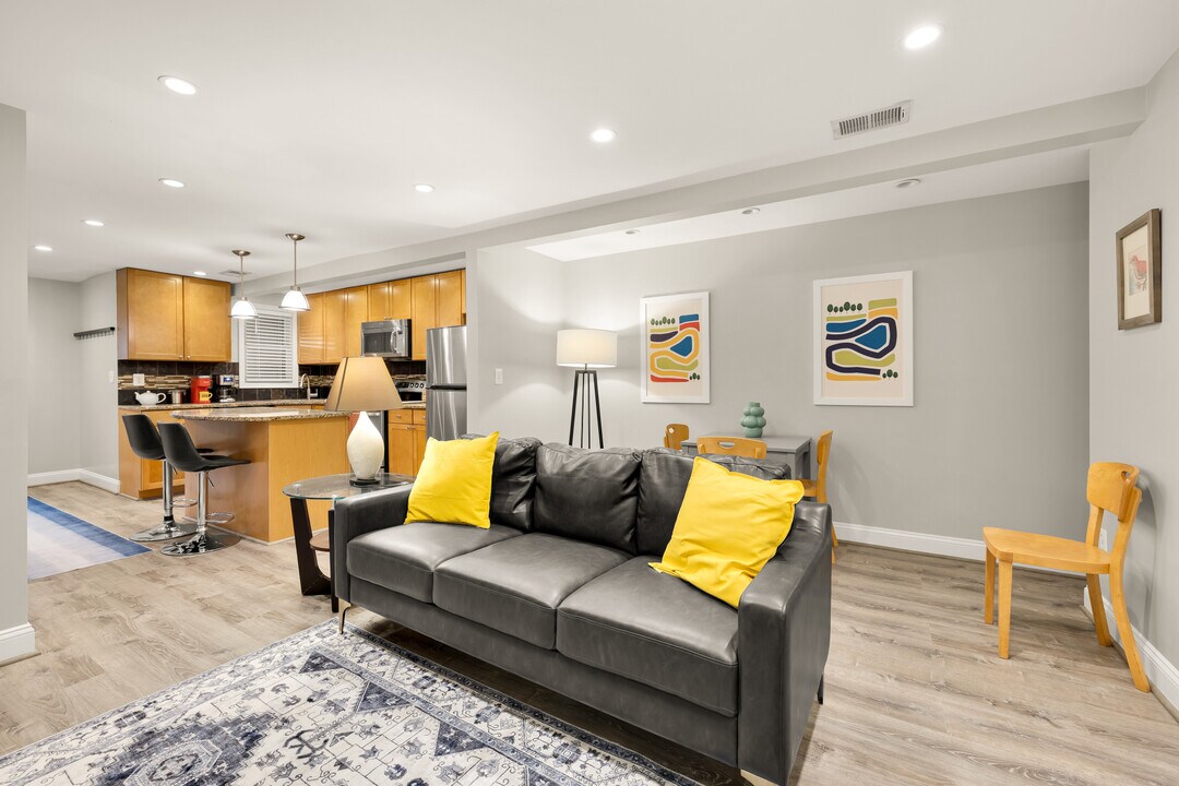 2331 1st St NW, Unit B in Washington, DC - Building Photo