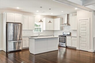 4612 Chartres St in Houston, TX - Building Photo - Building Photo