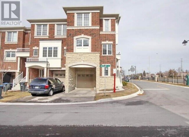 2 Abercove Cl in Brampton, ON - Building Photo - Building Photo