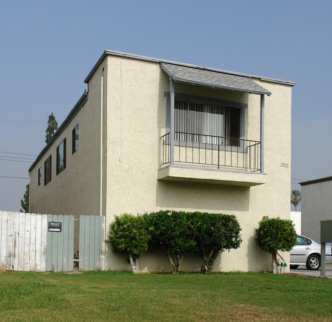 9240 Wheeler Ct in Fontana, CA - Foto de edificio - Building Photo