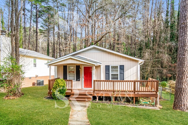 2716 Shaftsbury St in Durham, NC - Building Photo - Building Photo