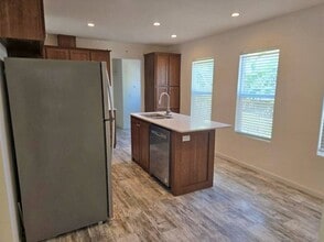501 E Kinney St in Coalinga, CA - Building Photo - Building Photo