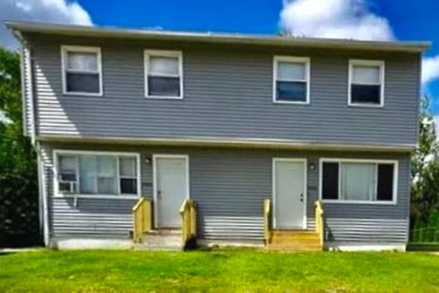 5438 N Division St in Davenport, IA - Building Photo