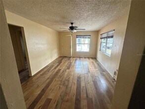 610 14th Ave NW in Largo, FL - Building Photo - Building Photo