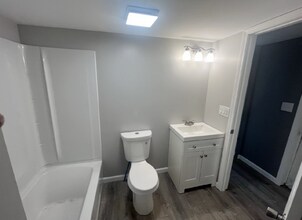 222 Garlands Private Dr in Kingsport, TN - Building Photo - Building Photo