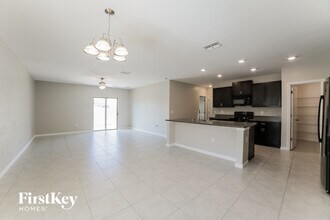 10215 Cool Waterlily Ave in Riverview, FL - Building Photo - Building Photo