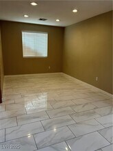 7975 Twain Harte St in Las Vegas, NV - Building Photo - Building Photo