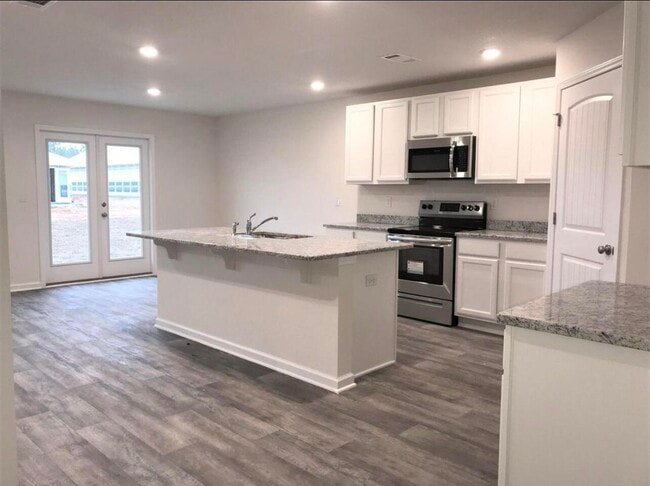 6724 Sarah Ann Way in Laurel Hill, FL - Building Photo - Building Photo